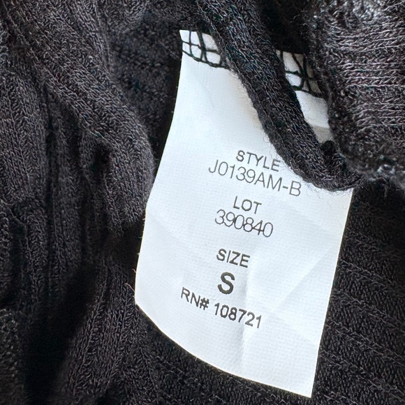 Antistar ruffle short sleeve ruched crop top black Small - Picture 9 of 15